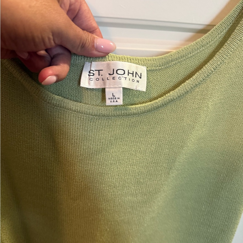 St. John Collection Light Green Crew Neck Sweater